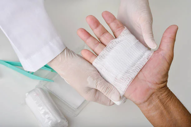 Wound dressing and injection service